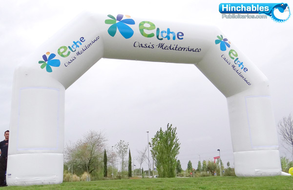 Arcos de Meta Hinchables: VIII Triatlón de Elche